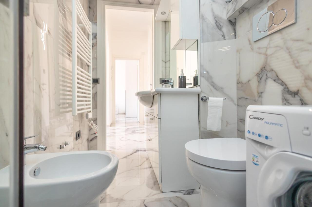 Casa Vacanza " La Rosa " Imperia Liguria Extérieur photo